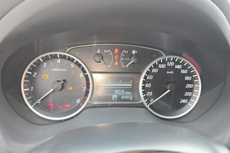 Used Nissan Sylphy 2019 Classic 1.6XE CVT Comfort Edition Instrument Cluster