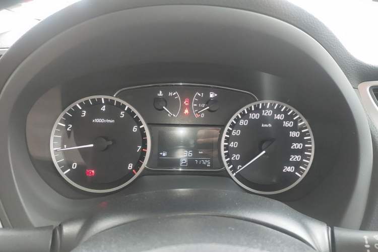 Used Nissan Sylphy 2019 1.6XV CVT Smart Connect Luxury Edition China VI Standard Instrument Cluster