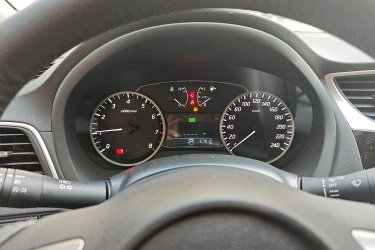 Used Nissan Sylphy 2019 1.6XV CVT Smart Connect Luxury Edition China VI Standard Instrument Cluster