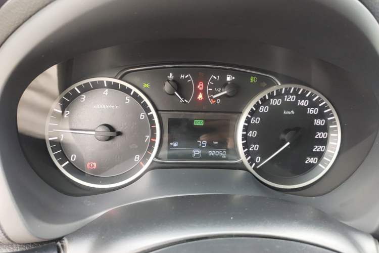 Used Nissan Sylphy 2019 1.6XV CVT Smart Connect Luxury Edition China VI Standard Instrument Cluster