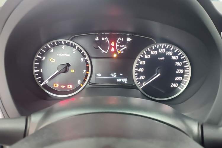 Used Nissan Sylphy 2019 Classic 1.6XE Manual Comfort Edition Instrument Cluster