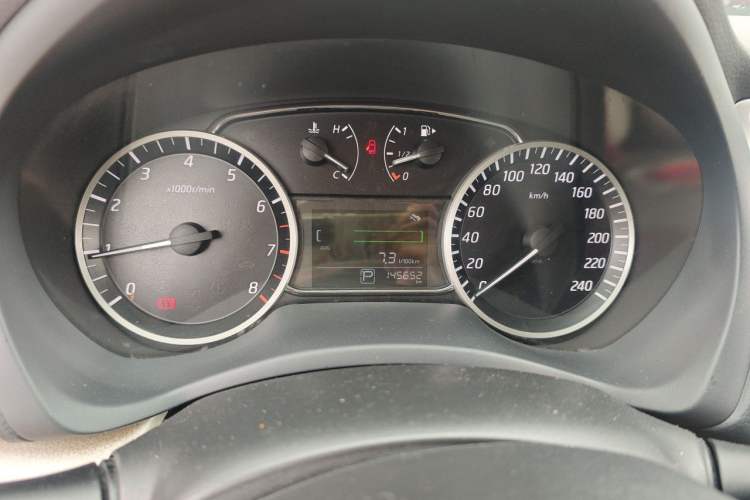 Used Nissan Sylphy 2019 1.6XV CVT Smart Connect Luxury Edition China V Standard Instrument Cluster