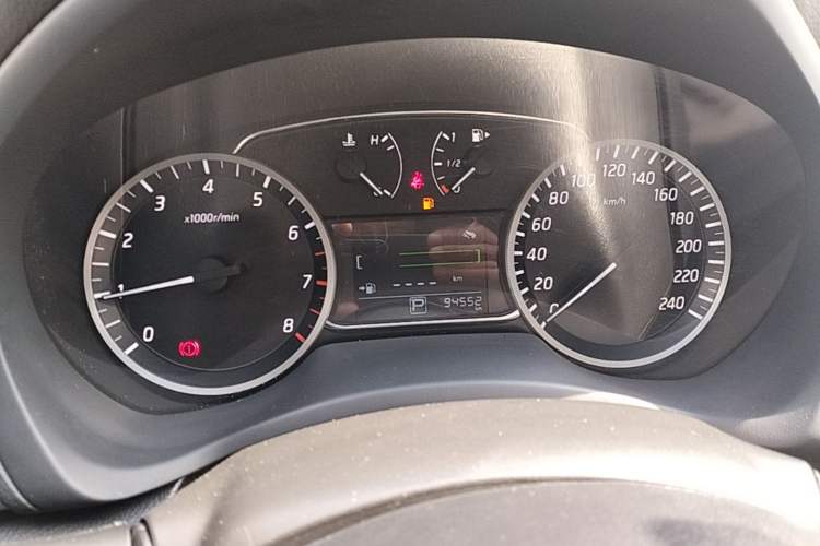 Used Nissan Sylphy 2019 1.6XV CVT Smart Connect Luxury Edition China VI Standard Instrument Cluster