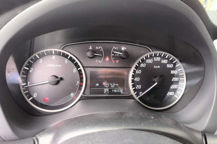 Used Nissan Sylphy 2019 1.6XV CVT Smart Connect Luxury Edition China V Standard Instrument Cluster
