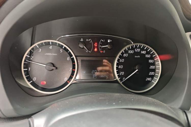 Used Nissan Sylphy 2019 1.6XV CVT Smart Connect Luxury Edition China V Standard Instrument Cluster