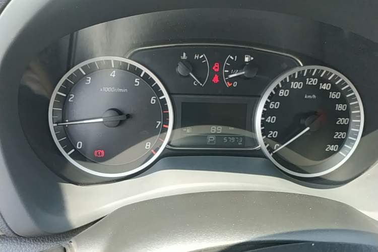 Used Nissan Sylphy 2019 Classic 1.6XE CVT Comfort Edition Instrument Cluster