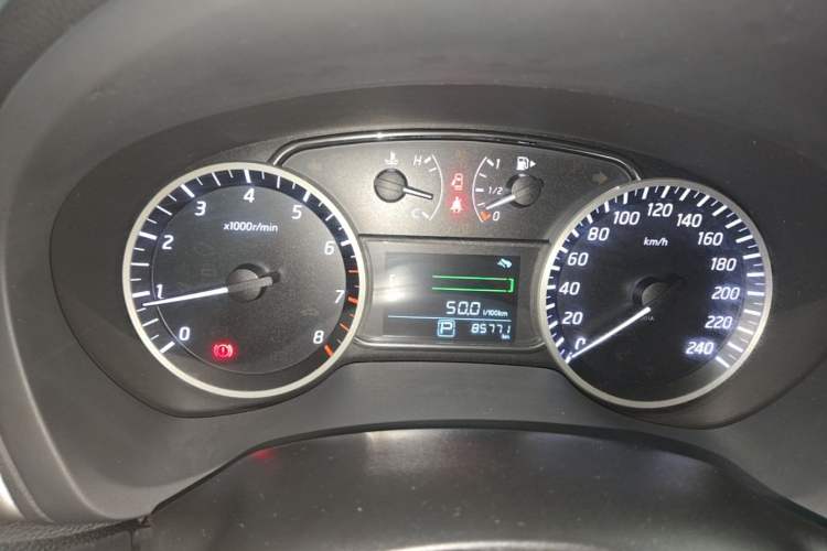 Used Nissan Sylphy 2019 1.6XV CVT Smart Connect Luxury Edition China VI Standard Instrument Cluster
