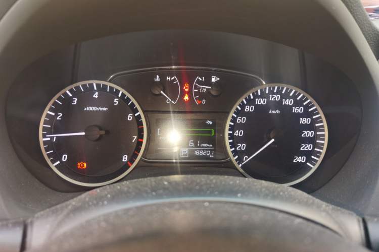 Used Nissan Sylphy 2019 1.6XV CVT Smart Connect Luxury Edition China VI Standard Instrument Cluster