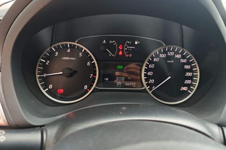 Used Nissan Sylphy 2019 1.6XV CVT Smart Connect Luxury Edition China VI Standard Instrument Cluster