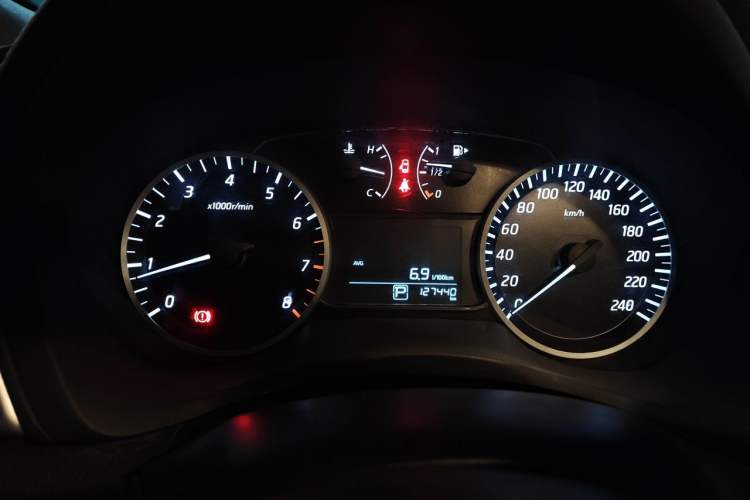 Used Nissan Sylphy 2019 Classic 1.6XL CVT Luxury Edition Instrument Cluster
