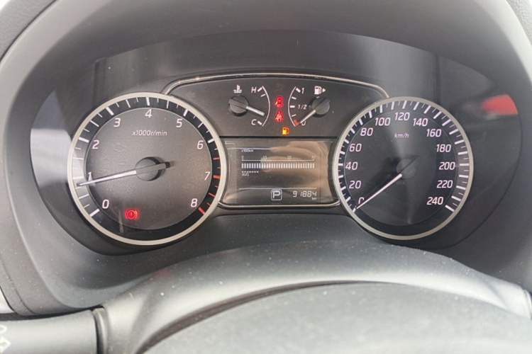Used Nissan Sylphy 2019 1.6XV CVT Smart Connect Luxury Edition China VI Standard Instrument Cluster