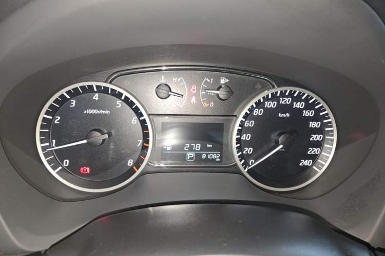 Used Nissan Sylphy 2019 1.6XV CVT Smart Connect Luxury Edition China VI Standard Instrument Cluster