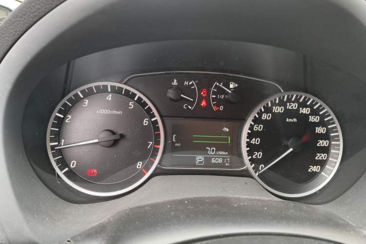 Used Nissan Sylphy 2019 Classic 1.6XE CVT Comfort Edition Instrument Cluster