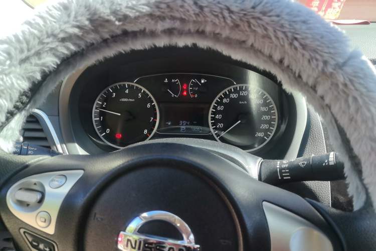 Used Nissan Sylphy 2019 1.6XV CVT Smart Connect Luxury Edition China VI Standard Instrument Cluster