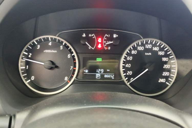 Used Nissan Sylphy 2019 1.6XV CVT Smart Connect Luxury Edition China VI Standard Instrument Cluster