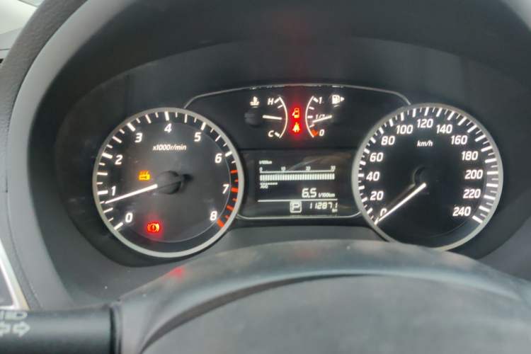 Used Nissan Sylphy 2019 1.6XV CVT Smart Connect Luxury Edition China VI Standard Instrument Cluster
