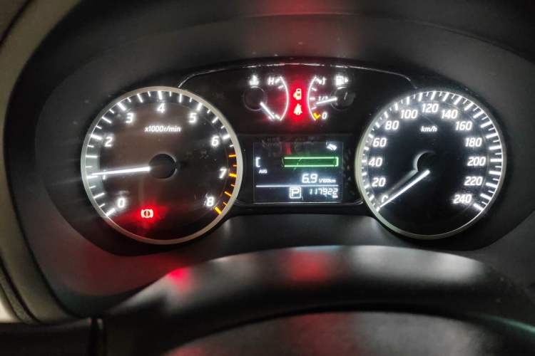Used Nissan Sylphy 2019 1.6XV CVT Smart Connect Luxury Edition China V Standard Instrument Cluster
