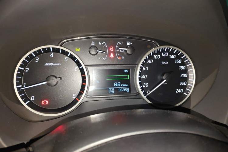 Used Nissan Sylphy 2019 1.6XV CVT Smart Connect Luxury Edition China VI Standard Instrument Cluster