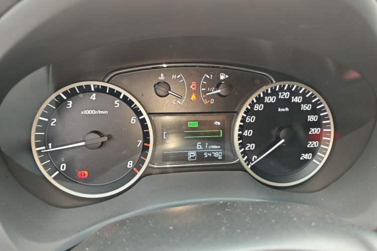 Used Nissan Sylphy 2019 1.6XV CVT Smart Connect Luxury Edition China VI Standard Instrument Cluster