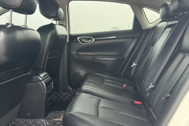 Used Nissan Sylphy 2019 1.6XV CVT Smart Connect Luxury Edition China V Standard Interior 1