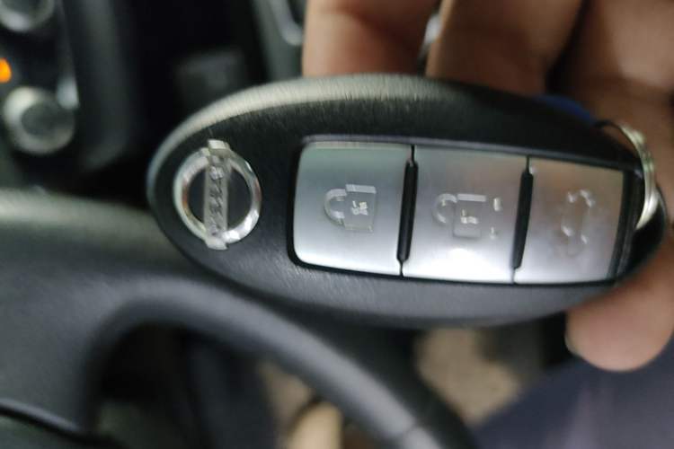 Used Nissan Sylphy 2019 1.6XV CVT Smart Connect Luxury Edition China VI Standard Interior 1