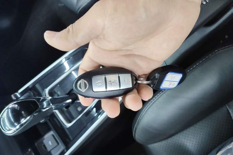 Used Nissan Sylphy 2019 1.6XV CVT Smart Connect Luxury Edition China VI Standard Interior 1