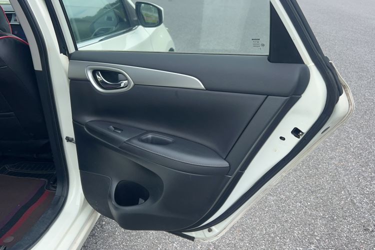 Used Nissan Sylphy 2019 Classic 1.6XE CVT Comfort Edition Interior 10
