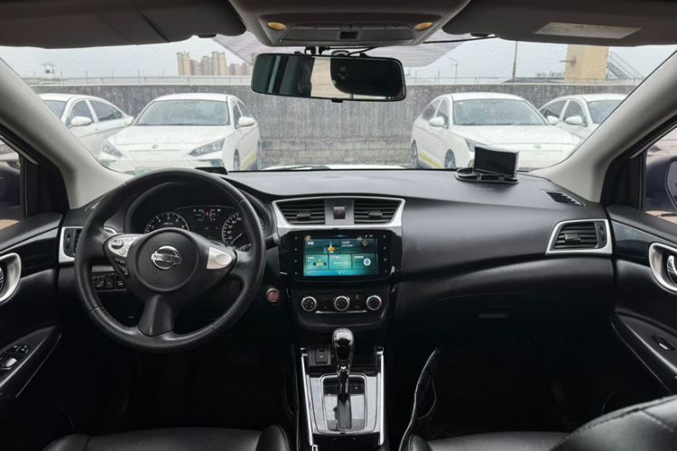 Used Nissan Sylphy 2019 1.6XV CVT Smart Connect Luxury Edition China V Standard Interior 2