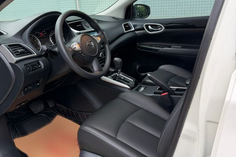 Used Nissan Sylphy 2019 Classic 1.6XL CVT Luxury Edition Interior 2