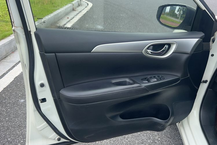 Used Nissan Sylphy 2019 Classic 1.6XE CVT Comfort Edition Interior 2