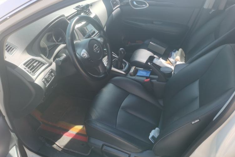 Used Nissan Sylphy 2019 Classic 1.6 XL Manual Luxury Edition Interior 3