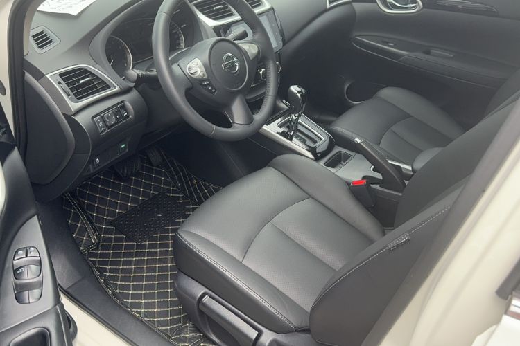 Used Nissan Sylphy 2019 1.6XV CVT Smart Connect Luxury Edition China V Standard Interior 3