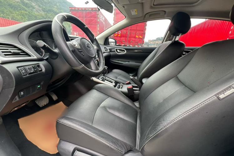 Used Nissan Sylphy 2019 1.6XV CVT Smart Connect Luxury Edition China VI Standard Interior 4