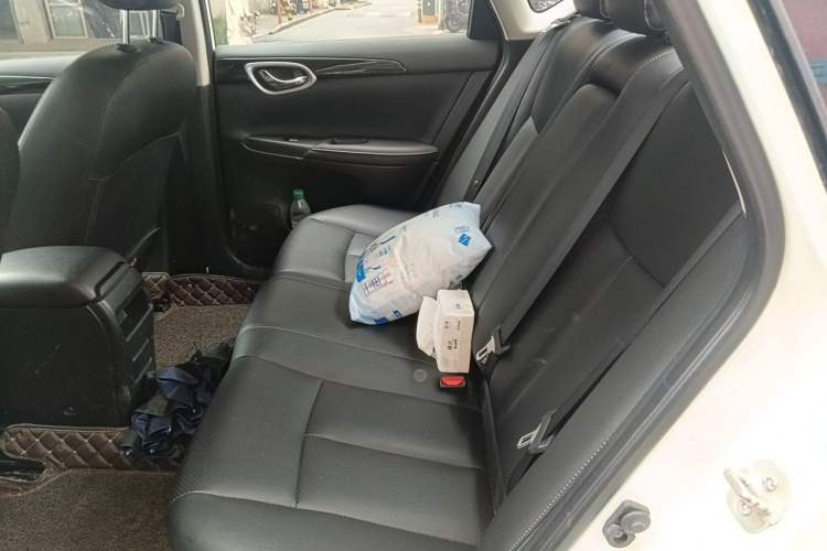 Used Nissan Sylphy 2019 Classic 1.6XL CVT Luxury Edition Interior 4