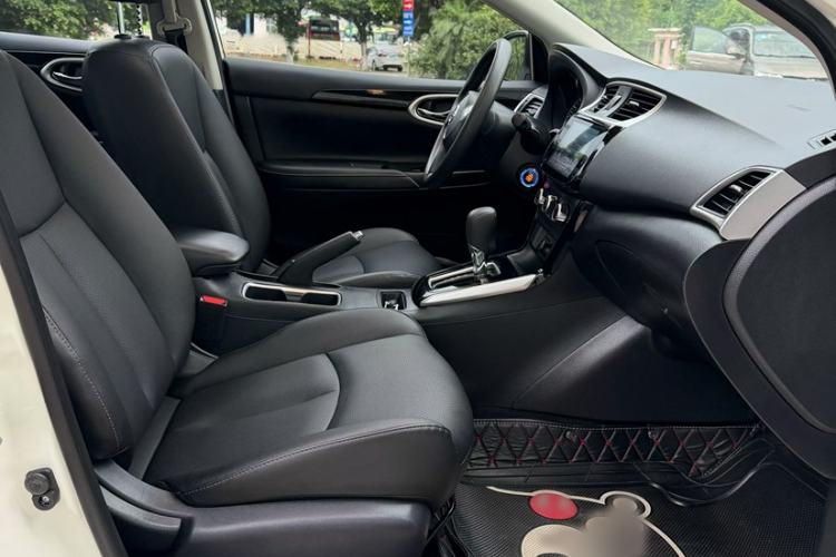 Used Nissan Sylphy 2019 Classic 1.6XL CVT Luxury Edition Interior 5