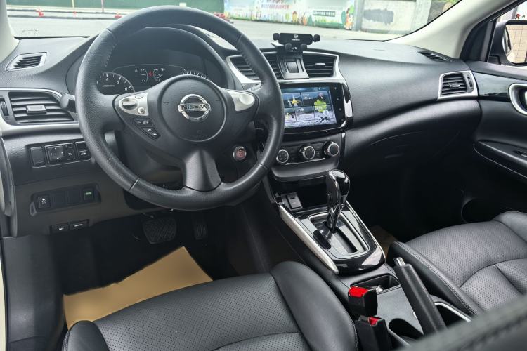 Used Nissan Sylphy 2019 1.6XV CVT Smart Connect Luxury Edition China VI Standard Interior 5