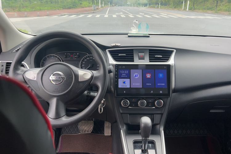 Used Nissan Sylphy 2019 Classic 1.6XE CVT Comfort Edition Interior 5