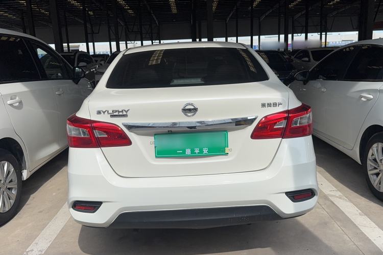 Used Nissan Sylphy 2019 1.6XE CVT Comfort Edition China VI Standard Interior 7