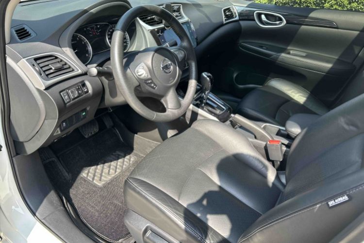 Used Nissan Sylphy 2019 1.6XV CVT Smart Connect Luxury Edition China VI Standard Interior 7