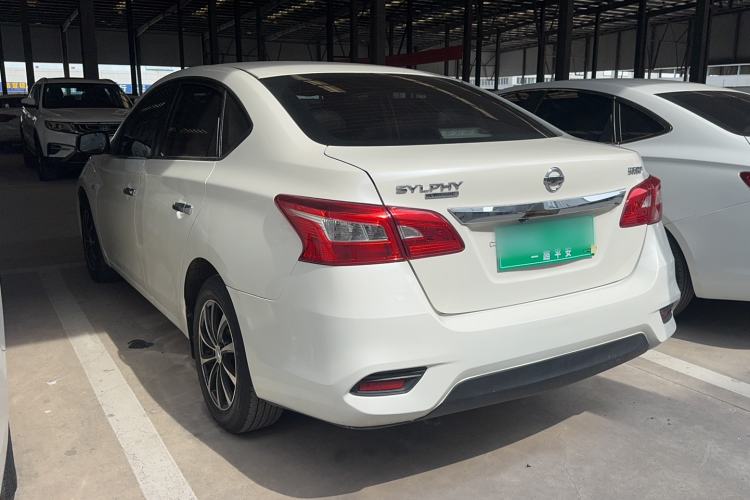 Used Nissan Sylphy 2019 1.6XE CVT Comfort Edition China VI Standard Interior 8