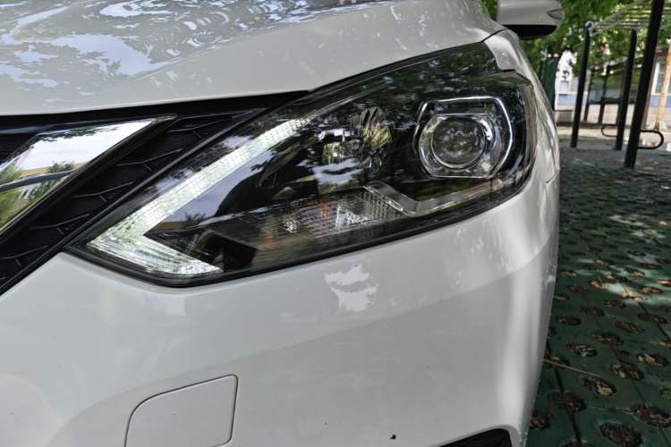 Used Nissan Sylphy 2019 1.6XV CVT Smart Connect Luxury Edition China VI Standard Left Front Headlight