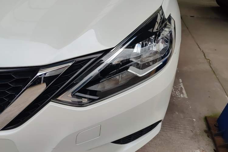 Used Nissan Sylphy 2019 Classic 1.6XE CVT Comfort Edition Left Front Headlight