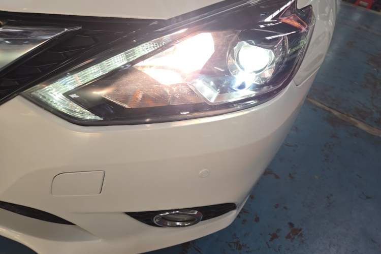 Used Nissan Sylphy 2019 1.6XV CVT Smart Connect Luxury Edition China VI Standard Left Front Headlight