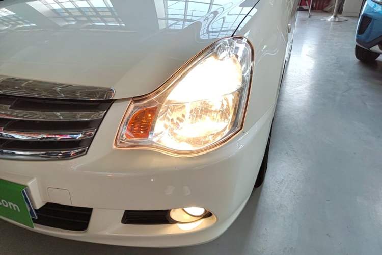 Used Nissan Sylphy 2019 Classic 1.6XE+ CVT Smart Connect Luxury Edition Left Front Headlight