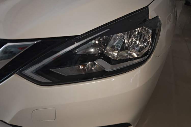 Used Nissan Sylphy 2019 Classic 1.6XL CVT Luxury Edition Left Front Headlight