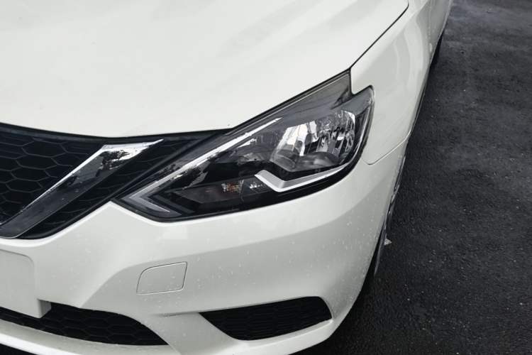 Used Nissan Sylphy 2019 Classic 1.6XE CVT Comfort Edition Left Front Headlight