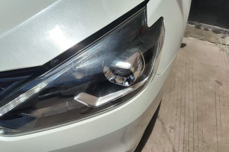 Used Nissan Sylphy 2019 1.6XV CVT Smart Connect Luxury Edition China VI Standard Left Front Headlight