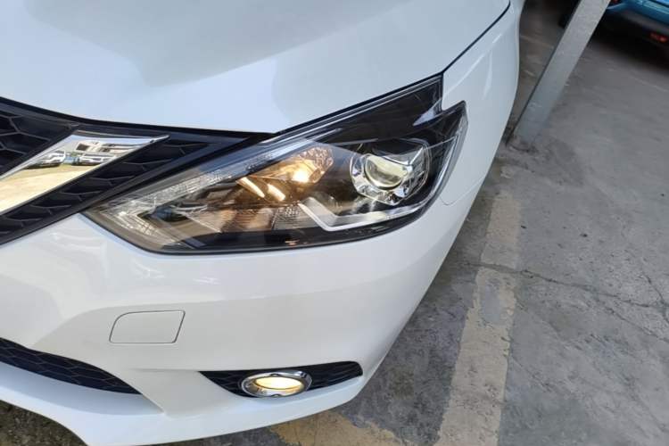 Used Nissan Sylphy 2019 1.6XV CVT Smart Connect Luxury Edition China VI Standard Left Front Headlight
