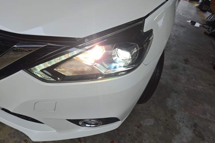 Used Nissan Sylphy 2019 1.6XV CVT Smart Connect Luxury Edition China VI Standard Left Front Headlight