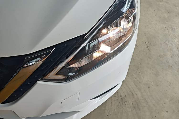 Used Nissan Sylphy 2019 Classic 1.6XE CVT Comfort Edition Left Front Headlight